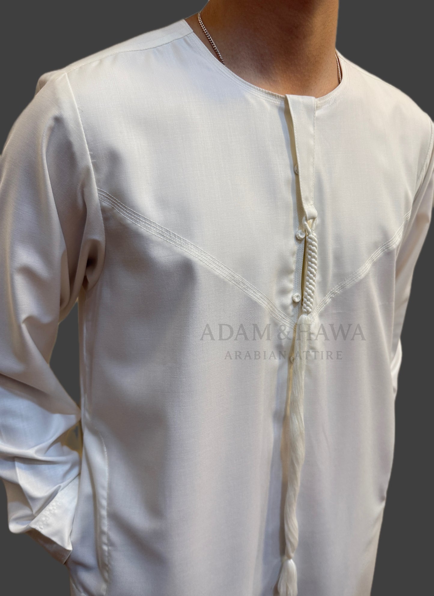 Classic Emirati Thobe