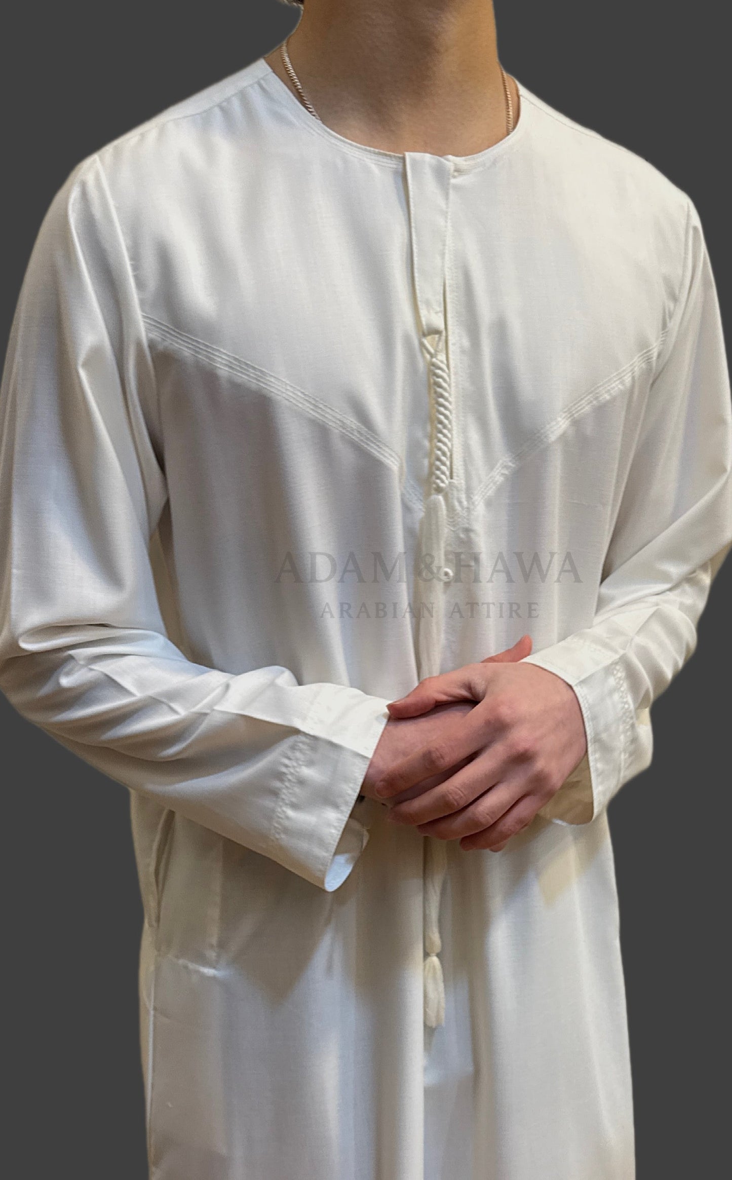 Classic Emirati Thobe