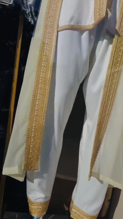 طقم نيكاه مكون من 3 قطع - على الطراز المغربي (أبيض)